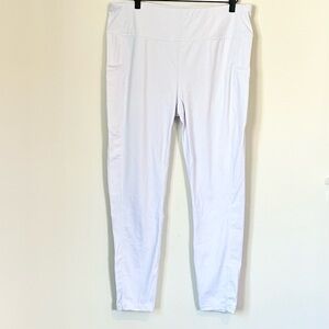NEW Women's White Leggings with Pockets - 2XL